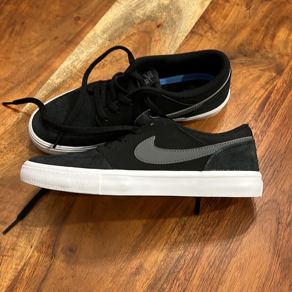 Nike SB Portmore - Picture 2 of 6